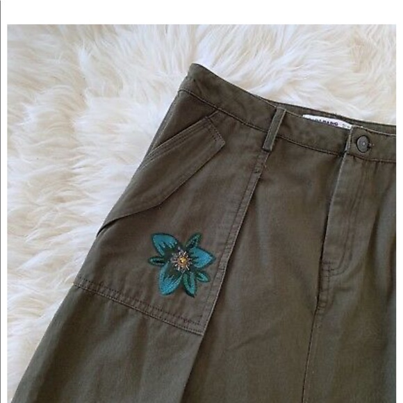 COPY - NWT ZARA OLIVE GREEN SKIRT - Picture 4 of 8